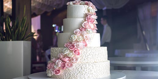 Cake & Pastry Services from Liberty Harbor Banquets in Bay City, MI